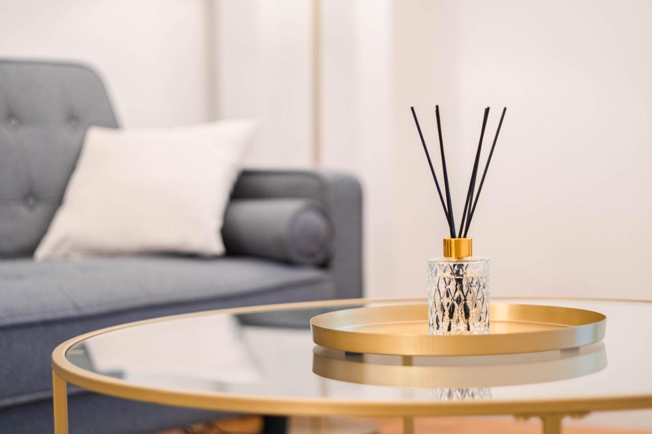The Host Hostel Parma Ngoại thất bức ảnh