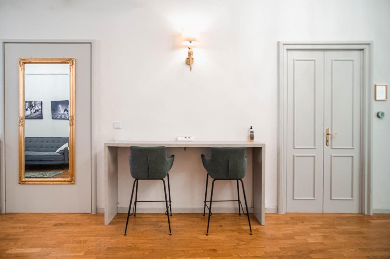 The Host Hostel Parma Ngoại thất bức ảnh