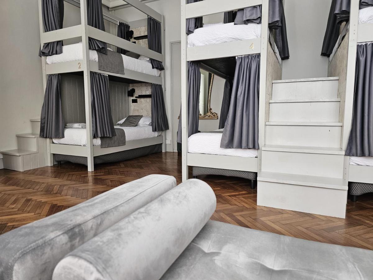 The Host Hostel Parma Ngoại thất bức ảnh
